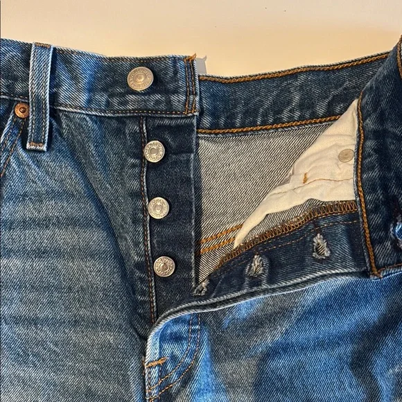 Levi's Blue Jean Shorts with Frayed Hem - Picture 4 of 6